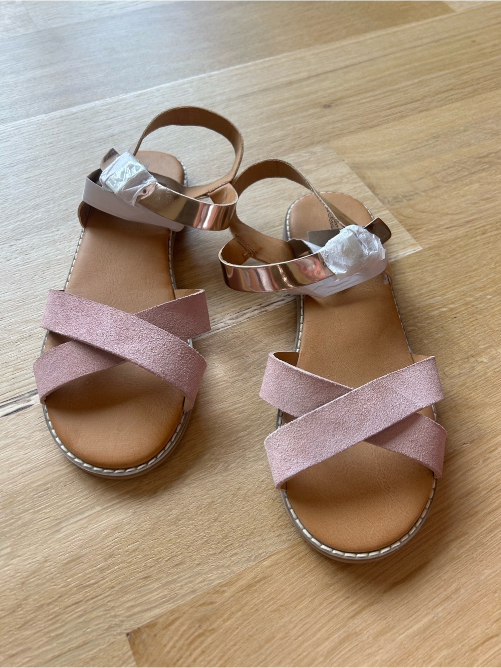 Tucker + Tate Arya Pink Crisscross Strap Flat Sandals